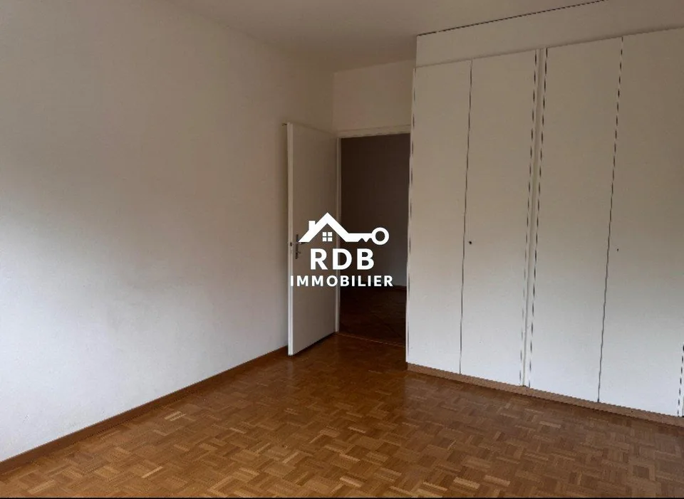 Großes Durchgangsappartement – Foto 7 von 14
