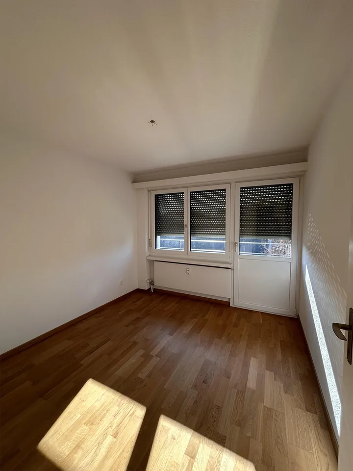 Ihr neues Zuhause wartet: frisch sanierte 3.5 Zimmer – photo 13 sur 17