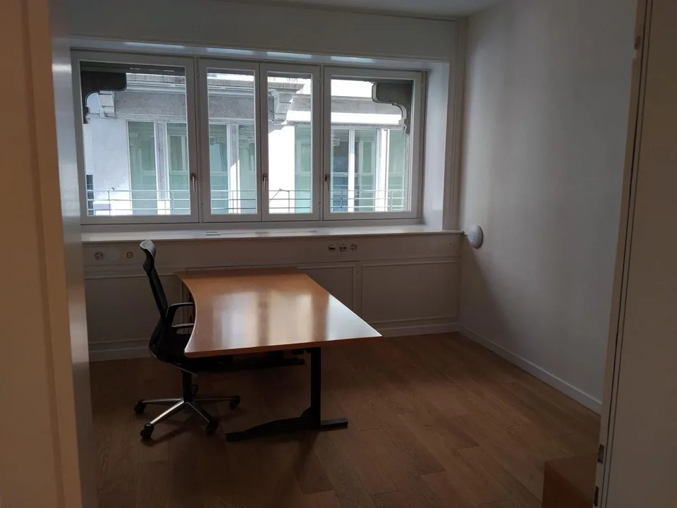 Lugano centro, affittasi comodo ufficio in posizione strategica – photo 7 of 8