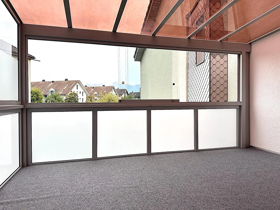 GERÄUMIG & GEPFLEGT MIT BALKON – Foto 6 von 7