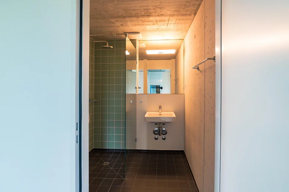 Wohnung Dachgeschoss mit 3.5 Zimmern – photo 5 of 9