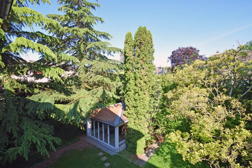 Classic living flair in a stately property – photo 8 of 13