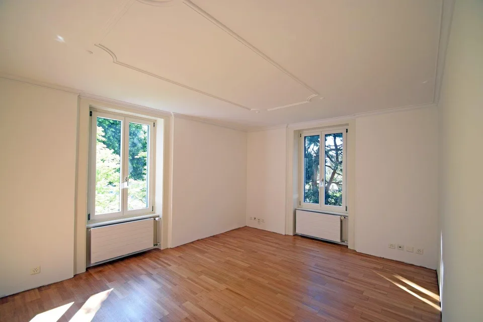 Classic living flair in a stately property – photo 5 of 13