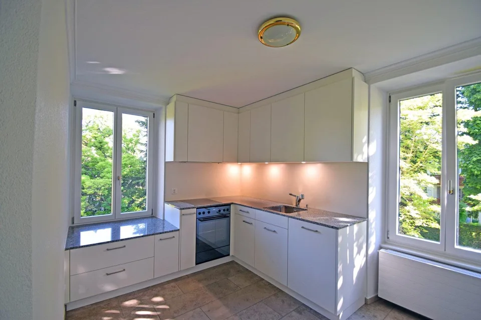 Classic living flair in a stately property – photo 3 of 13