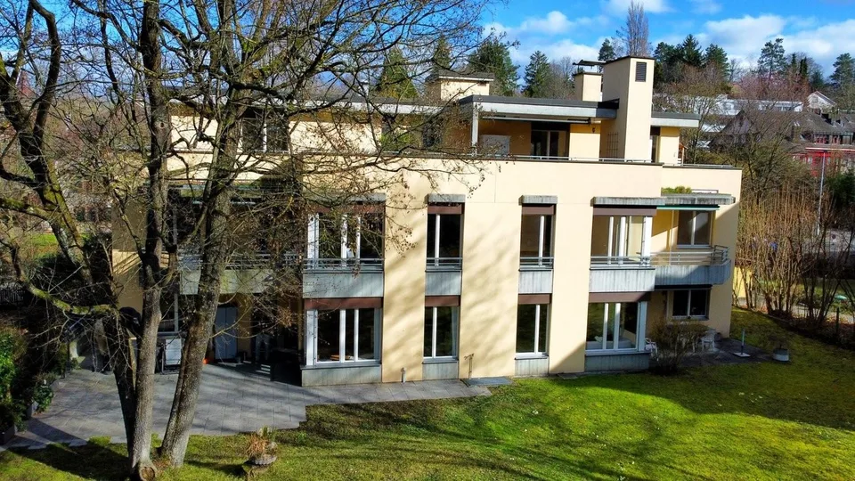 Bello appartamento di 4 camere in una posizione esclusiva – foto 2 di 6
