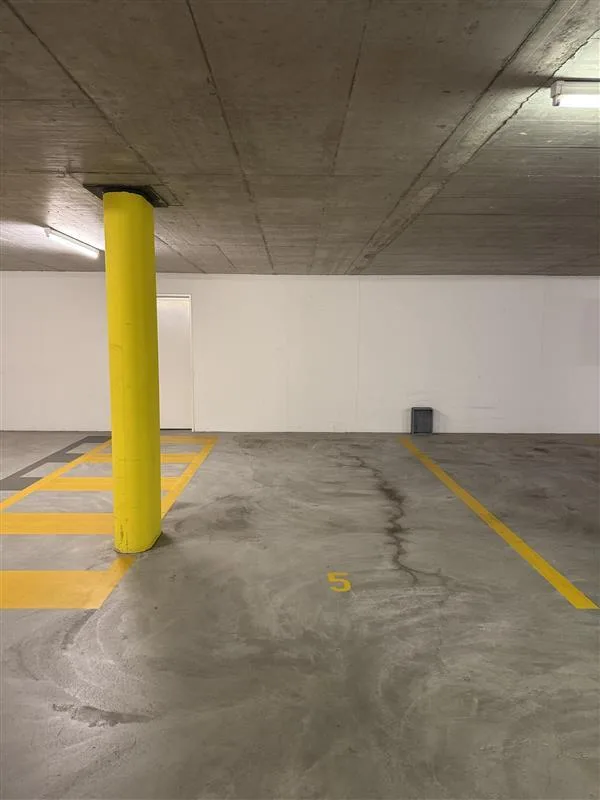 Moderne 4.5-Zimmer-Wohnung mit beheiztem Balkon/Wintergarten – Foto 13 von 13