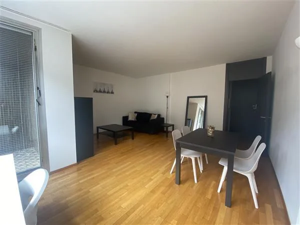 Lugano: Eingerichtetes Apartment 2.5 Zimmer – Foto 4 von 5
