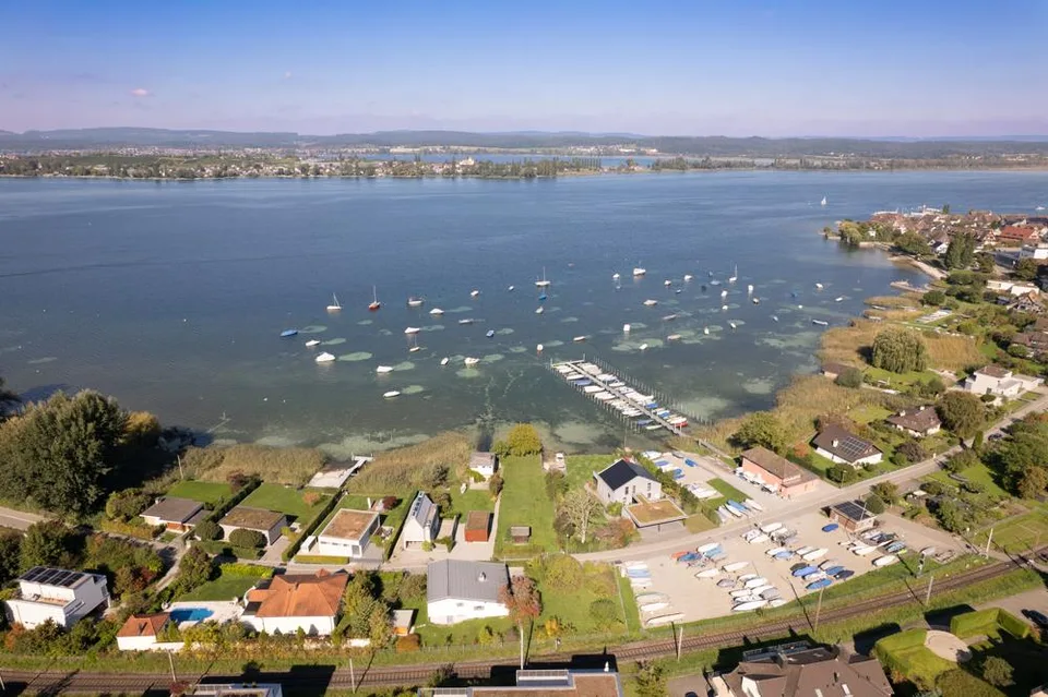 Appartamento attico esclusivo con vista sul lago non ostruita – foto 21 di 23