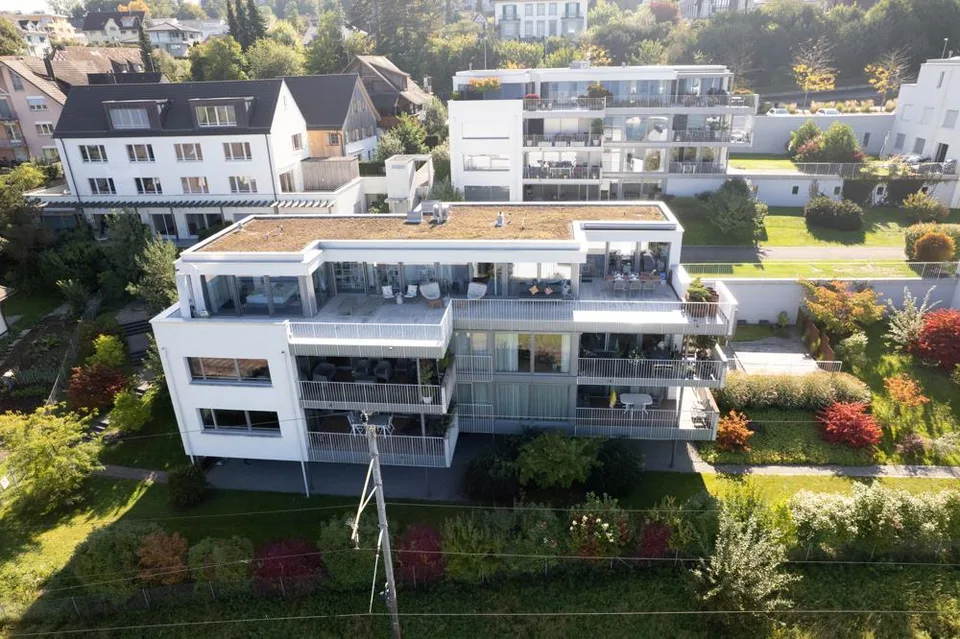 Appartamento attico esclusivo con vista sul lago non ostruita – foto 20 di 23