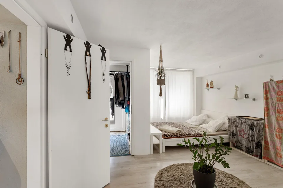 Freistehendes 5.5-Zimmer-EFH mit 2.5-Zimmer-Einliegerwohnung – Foto 14 von 21