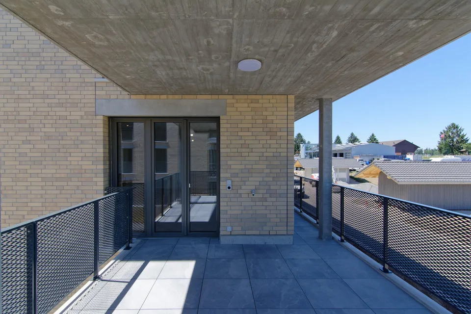 Erstbezug grosse 4.5-Zimmer-Eigentumswohnung mit Lift und Terrasse – photo 20 sur 23
