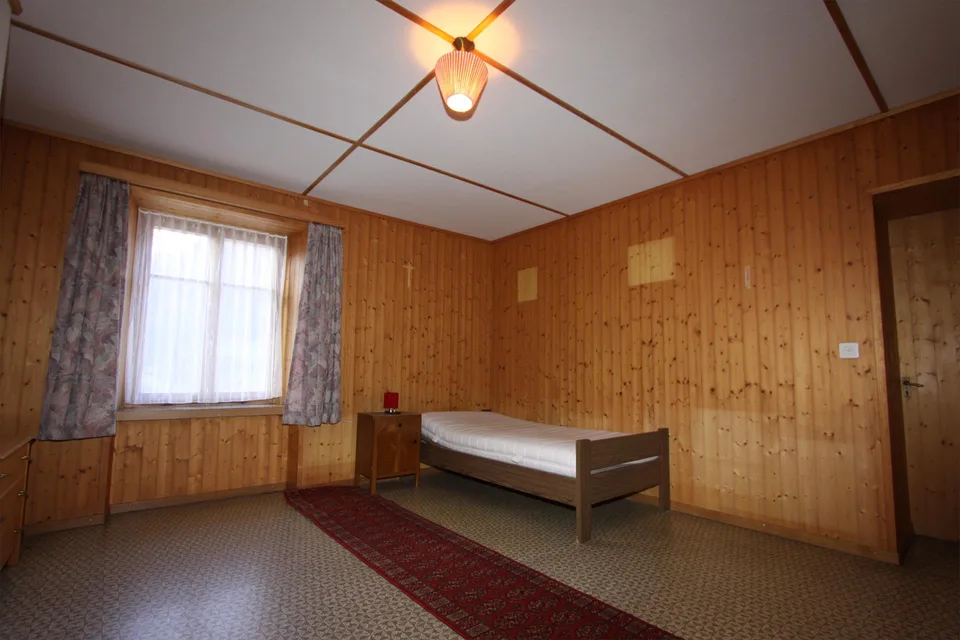 Historisches Haus mit viel Potenzial in Platta – foto 5 di 17