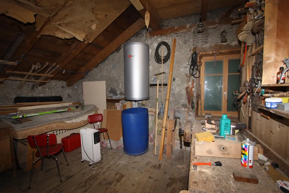 Historisches Haus mit viel Potenzial in Platta – foto 11 di 17
