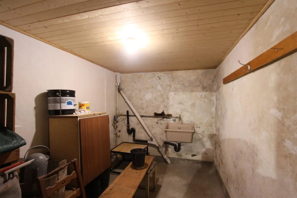 Historisches Haus mit viel Potenzial in Platta – foto 12 di 17