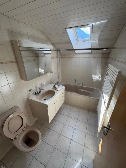 neu 2-Zimmerwohnung im Dachgeschoss und Nebenraum, inkl. Garage – foto 11 di 21