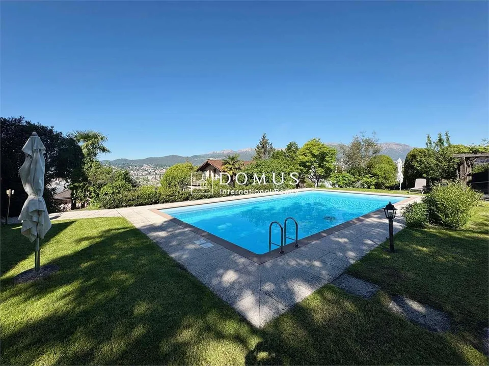 Ampio appartamento con piscina – Foto 12 von 13
