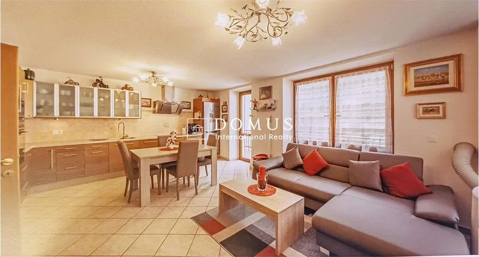 Casa con 3 appartamenti, garage,giardino – photo 3 of 13