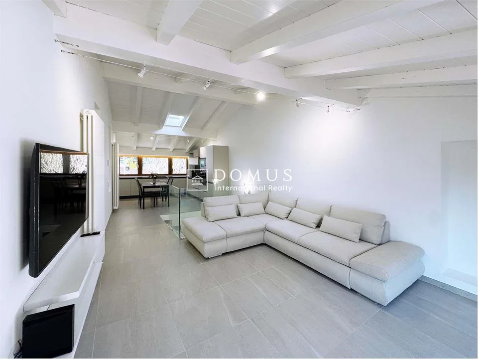 Casa vista lago completamente rinnovata – photo 3 sur 13