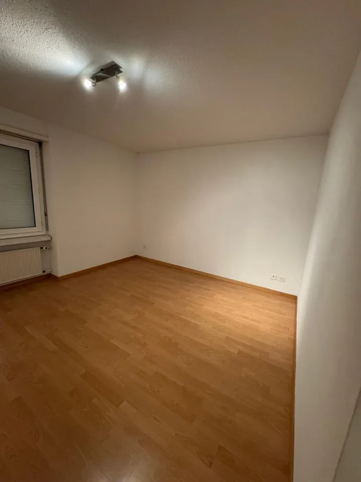 schöne und ruhiggelegene 3.5 Zimmer-Wohnung – Foto 9 von 12