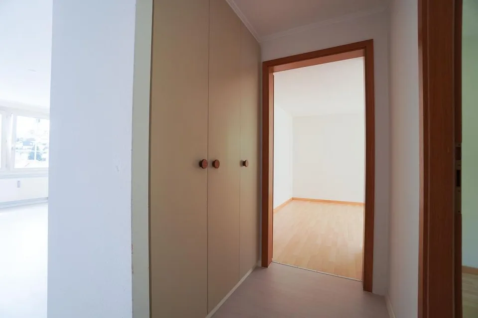 3.5 Room Apartment in Family Quarter – photo 7 of 9