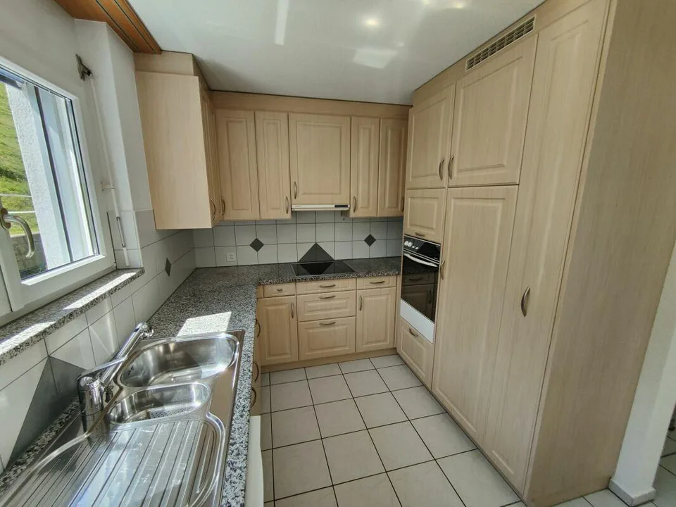 Leben wie im Einfamilienhaus - schöne 5.5 Zimmer Maisonettewohnung – Foto 4 von 14
