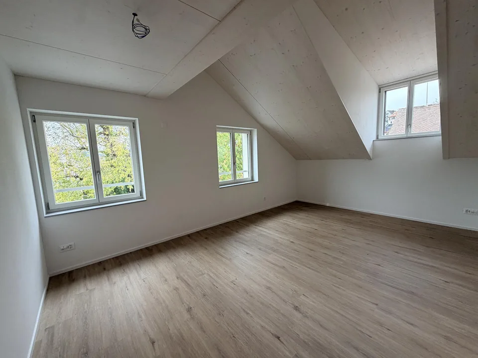 GROSSZÜGIGE MAISONETTE MIT DACHCHARME IM ERSTBEZUG – Foto 9 von 20