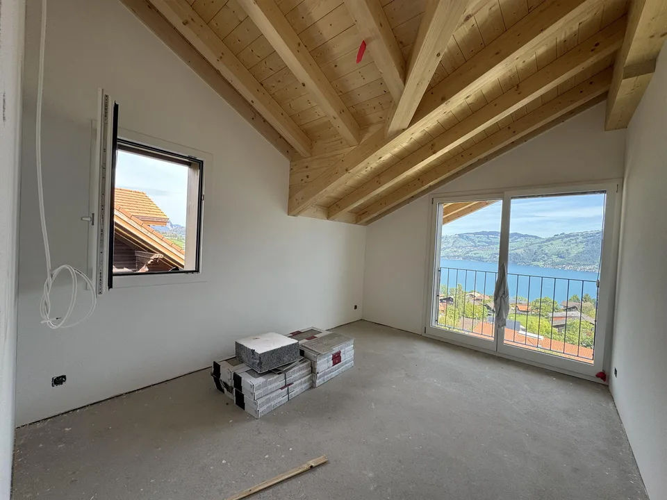 Herrliche Sicht auf den Thunersee, Grosszügiger Balkon mit Panorama... – Foto 4 von 6