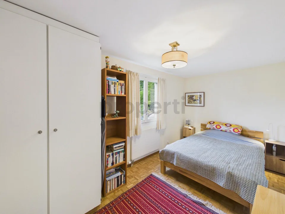 Großer Garten, prächtige Veranda, helles Erdgeschoss, 4 Schlafzimmer! – Foto 7 von 14