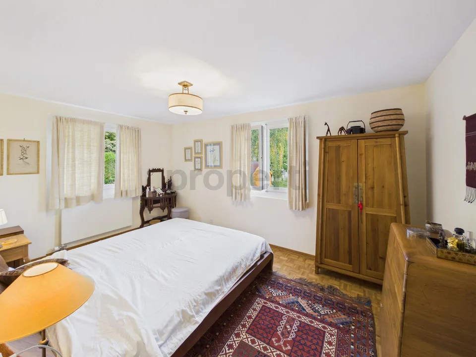 Großer Garten, prächtige Veranda, helles Erdgeschoss, 4 Schlafzimmer! – Foto 8 von 14
