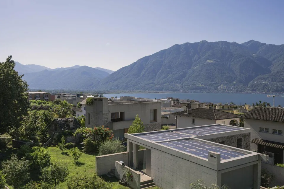 Generoso 3.5 locali con vista lago, 2 ampie terrazze e piscina esterna – Foto 21 von 21