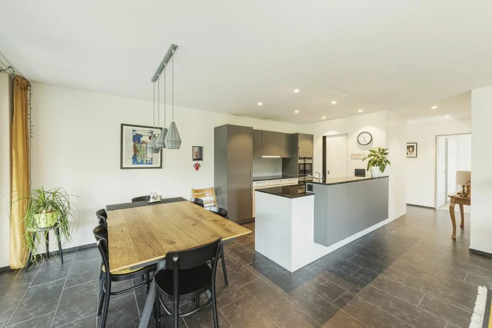 MODERNSTE TRAUMWOHNUNG AN PERFEKTER WOHNLAGE IN NEUNKIRCH – photo 7 sur 22