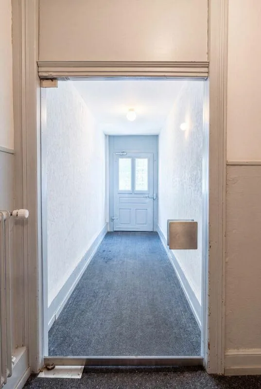 Mehrfamilienhaus mit 4 Wohnungen im beliebten Iselin-Quartier – photo 11 of 17