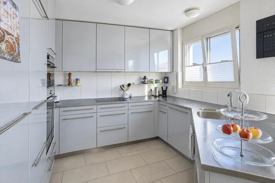 Appartement de maisonnette de 7,5 pièces avec 218 m² et galerie à Bösingen – photo 6 sur 16