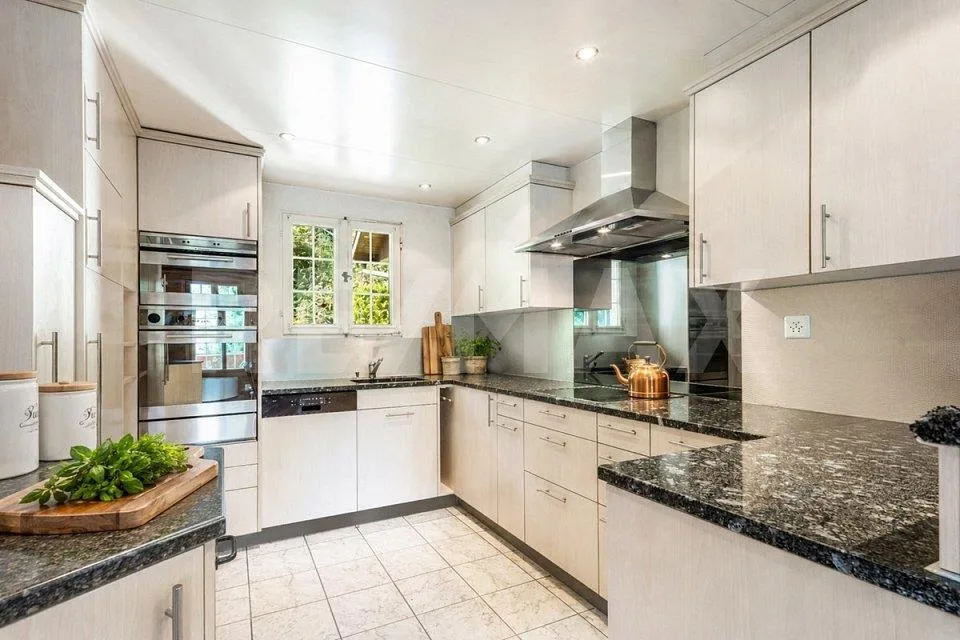 4½-Zimmer-Doppeleinfamilienhaus mit Einliegerwohnung – photo 5 sur 13