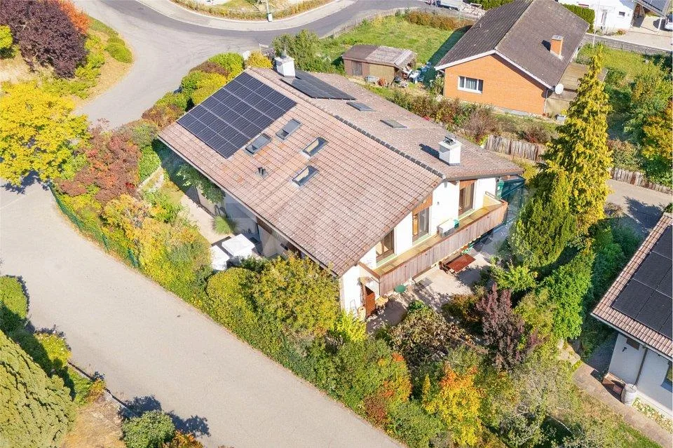 Maison accueillante pour les familles avec beaucoup de confort, idylle de jardin et double garage – photo 3 sur 13