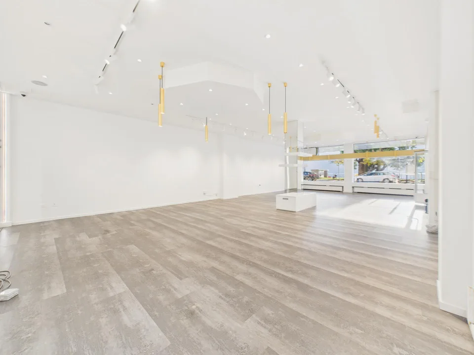 Eccellente locale commerciale nel cuore di Lugano, Canton Ticino – photo 8 sur 12