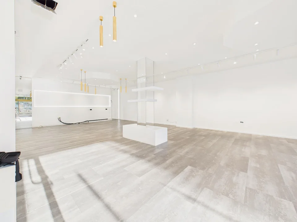 Eccellente locale commerciale nel cuore di Lugano, Canton Ticino – photo 6 sur 12