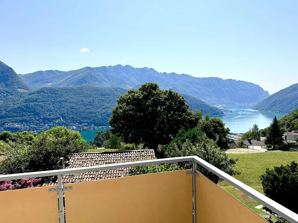 Elegante Attico di 3,5 Locali con Vista sul Lago di Lugano – Foto 10 von 11