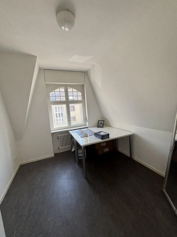Charmante Büroräumlichkeit im St. Alban-Quartier – Foto 6 von 8