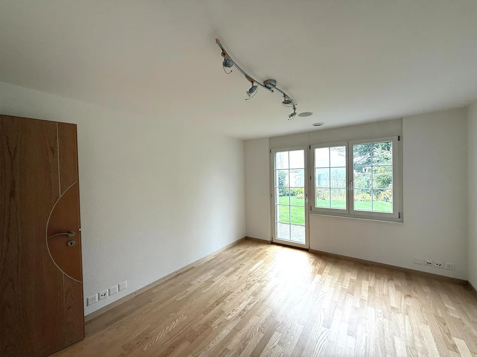 2-Zimmerwohnung mit Seesicht und grosszügigem Garten – foto 6 di 13