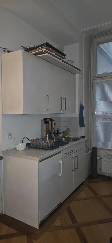 Stilvoller Büroraum in der Berner Altstadt zu vermieten – photo 2 sur 2