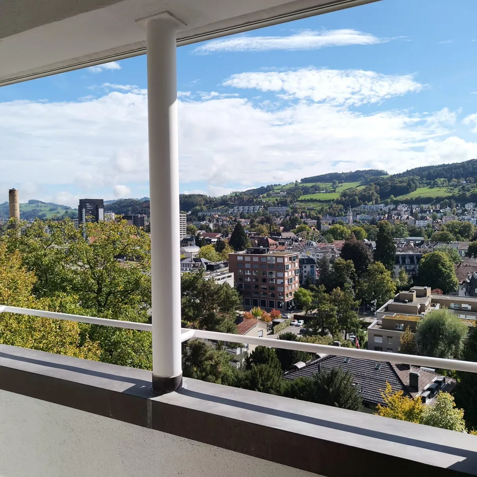 4.5 Zimmer Wohnung in Stadtvilla mit herrlicher Aussicht – foto 2 di 11