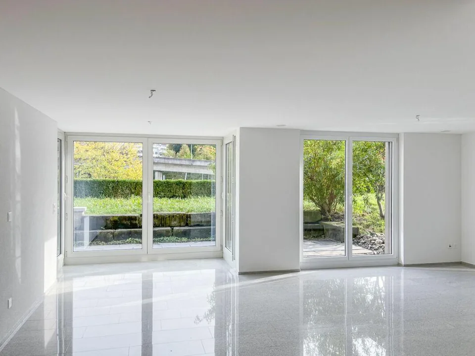 2.5- Zimmerwohnung mit Sitzplatz, St. Fiden – photo 2 sur 8
