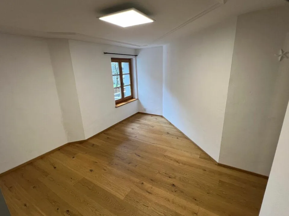 Gemütliche 4.5-Zimmer-Wohnung mit Balkon in Hallau – Foto 10 von 12