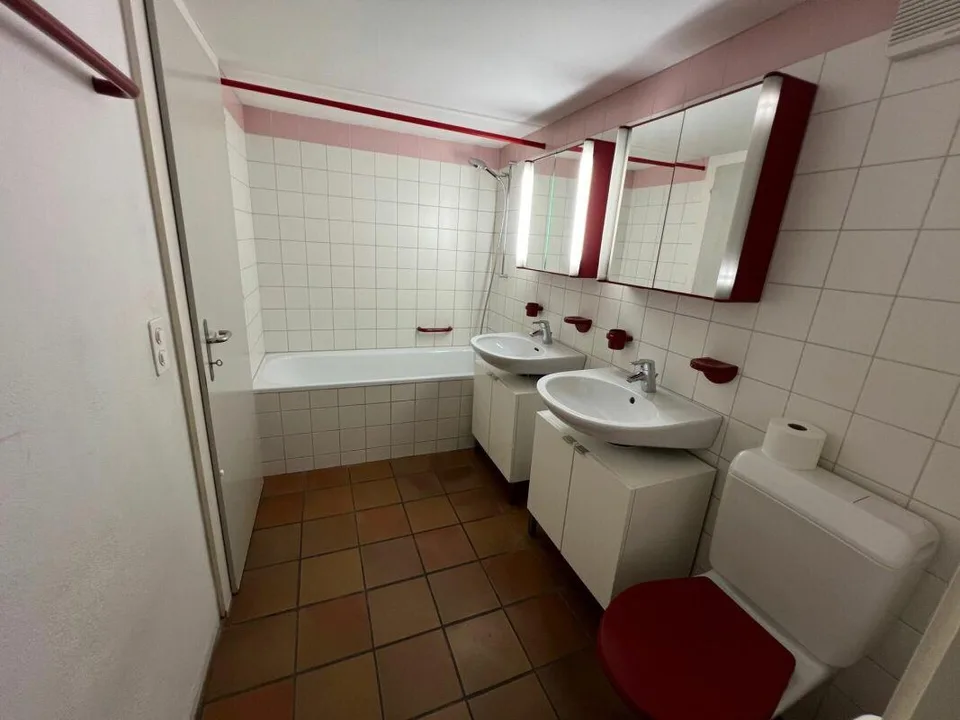 Gemütliche 4.5-Zimmer-Wohnung mit Balkon in Hallau – Foto 11 von 12