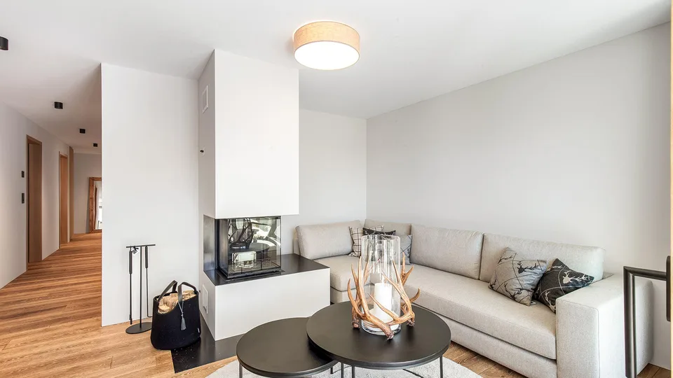 Nuova residenza secondaria con vista ineguagliabile sulle catene montuose – foto 2 di 4