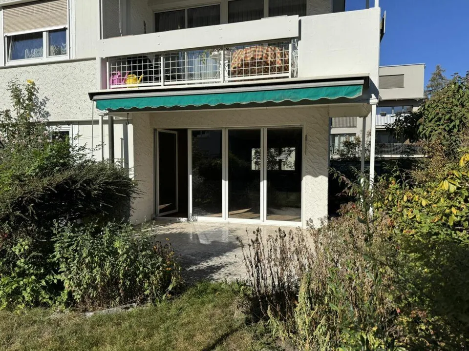 Ihr Projekt - aus Alt mach Neu - 4 1/2 Zimmer Wohnung mit Potential – Foto 2 von 9