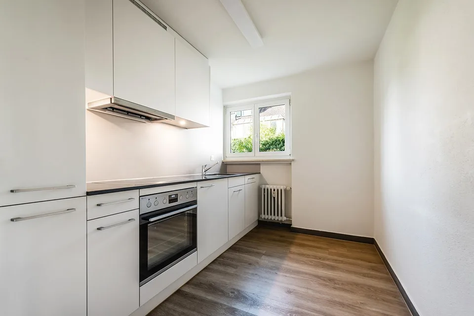 Gepflegte 4 Zimmerwohnung mit neuer Küche an bester Lage – foto 6 di 8
