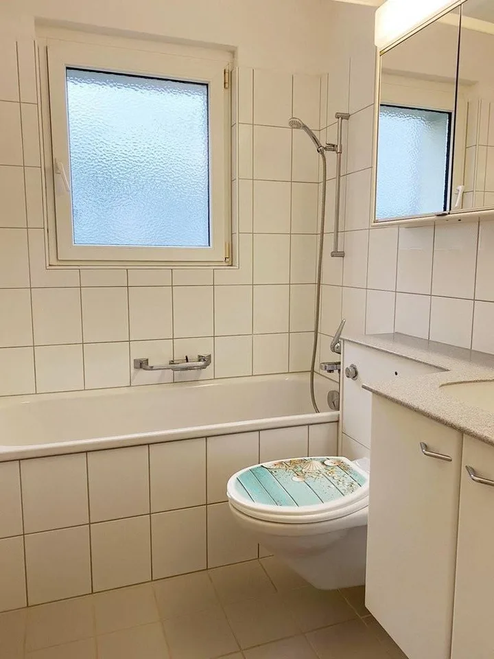 Schöne, helle 5 Zimmerwohnung mit Aussicht – Foto 6 von 8