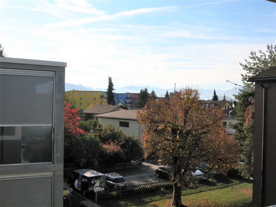 Einziehen und Wohlfühlen: Wohnung mit grossem Balkon – Foto 8 von 8
